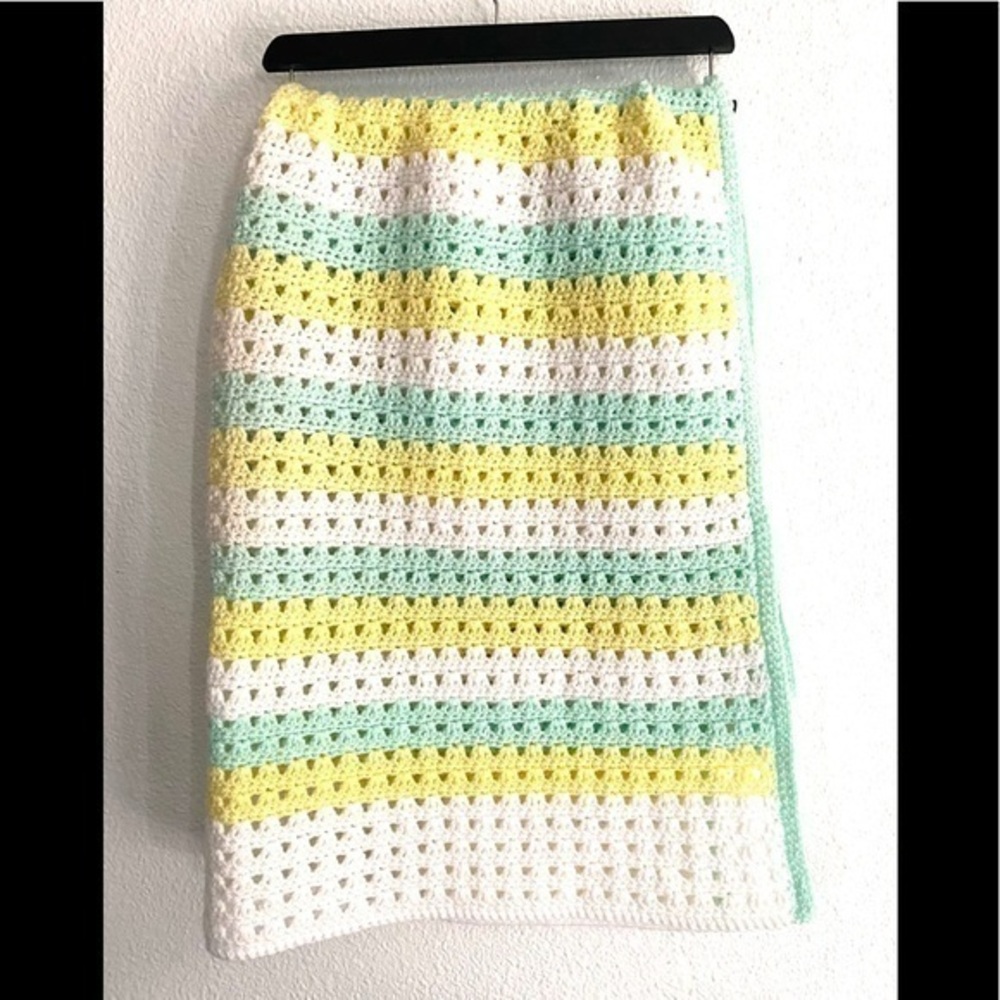 BABY white yellow and green Afghan throw blanket
